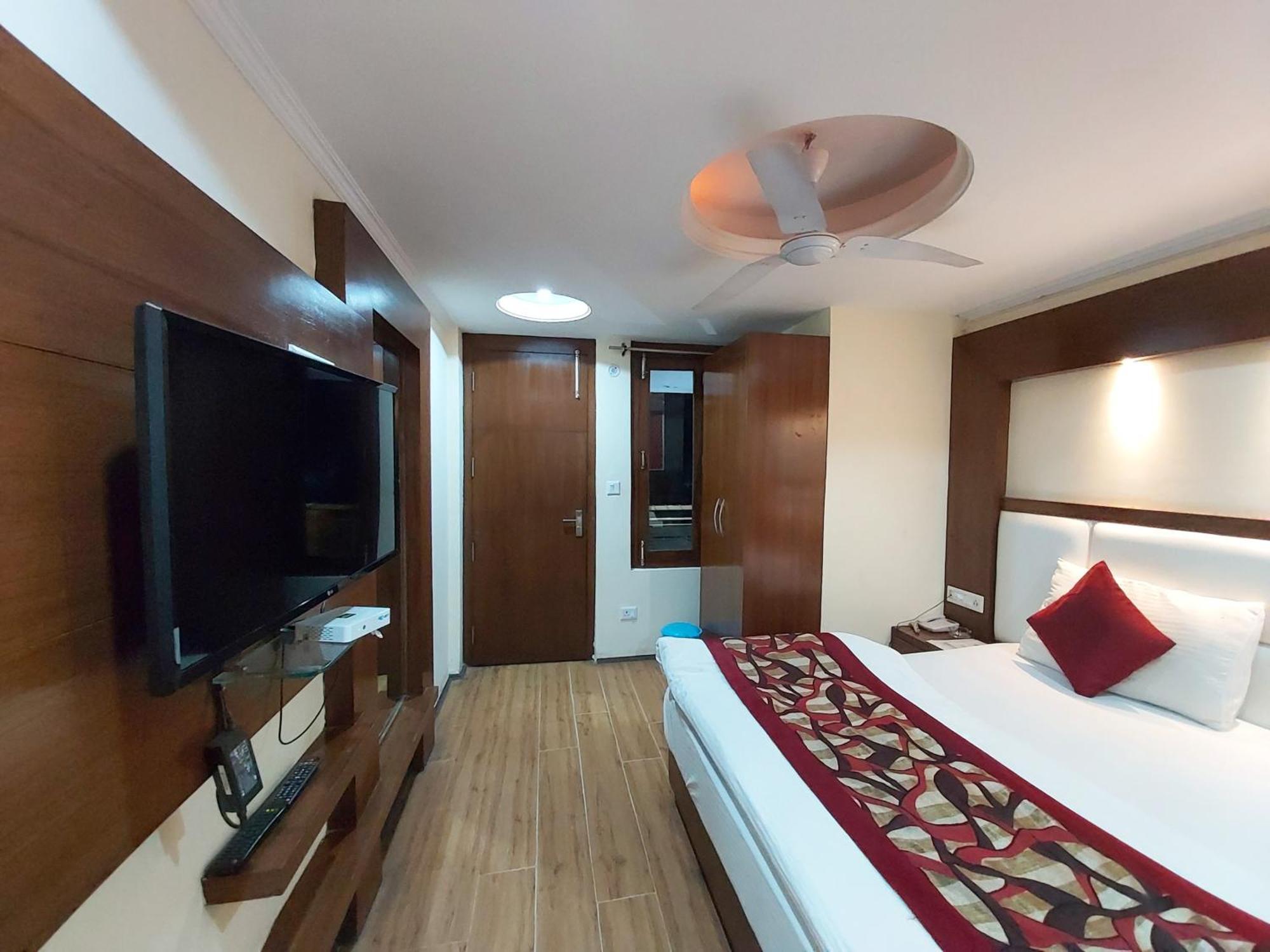 Goroomgo Moon Nainital Near Naini Lake - Parking & Lift Facilities -Hygiene And Spacious Room - Best Seller 外观 照片